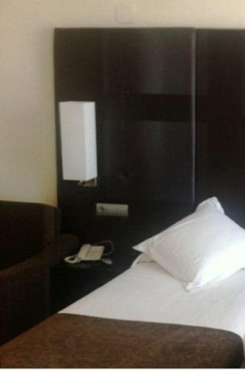 Hotel Diego'S Cambrils Ngoại thất bức ảnh